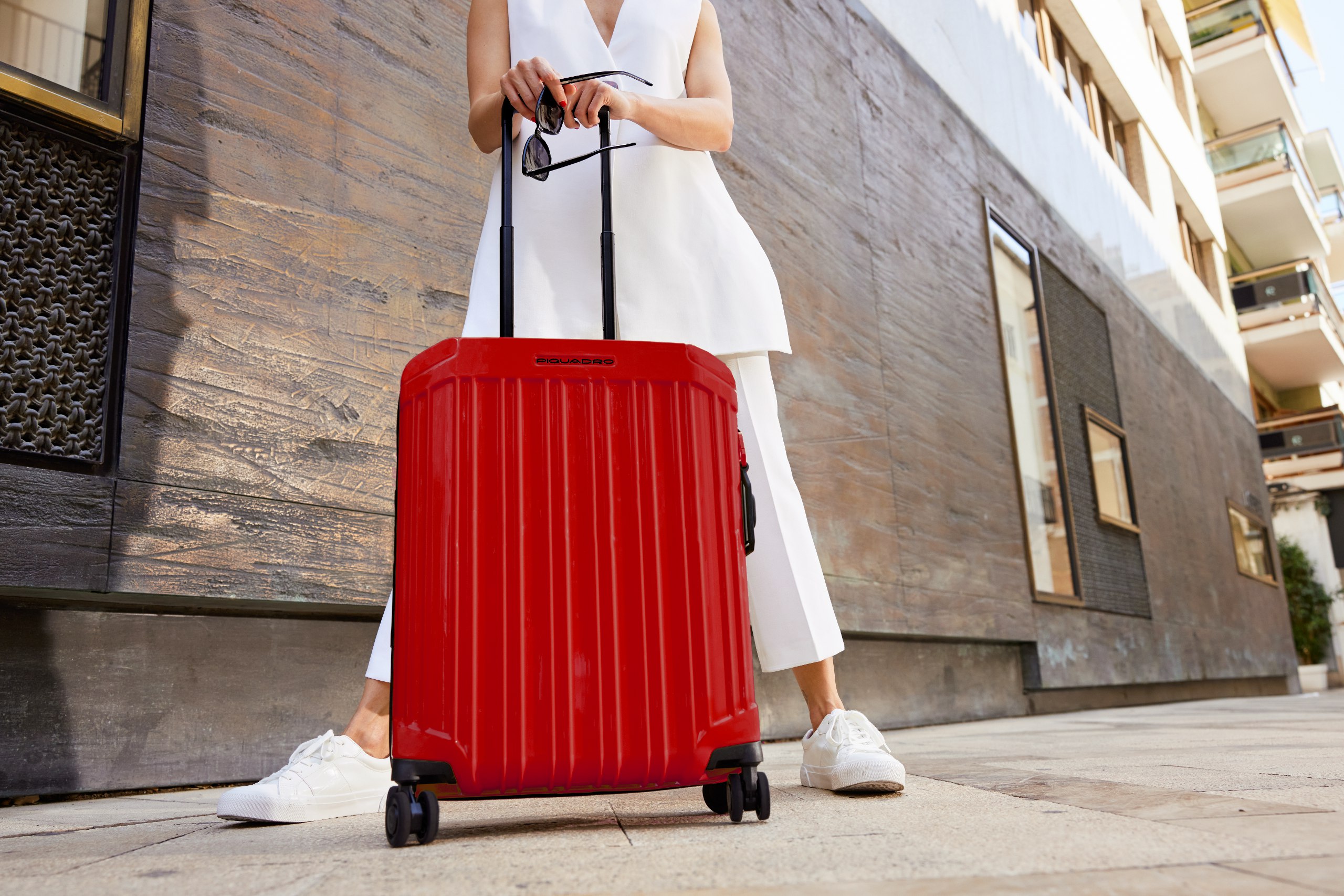 10 стильных чемоданов